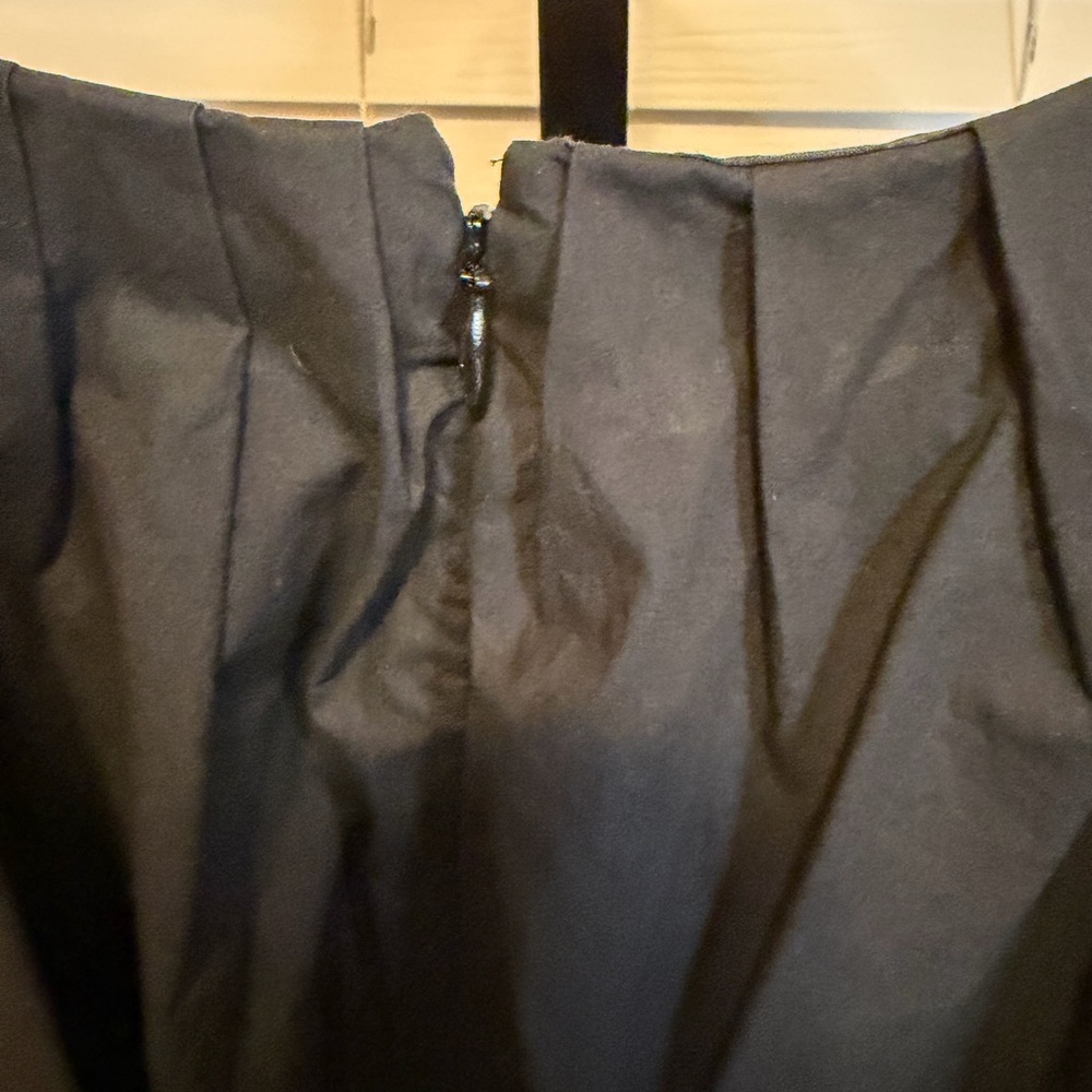 New Without Tag- LB Plus Size- Black Pleated Crew-Neck Midi Dress- Size 24W - Picture 8 of 17